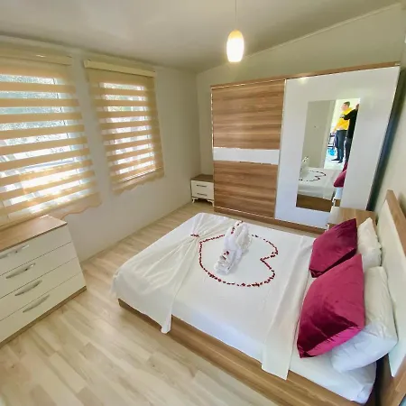 别墅 4 Bedrooms Private Pool 费特希耶
