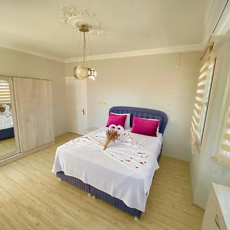 4 Bedrooms Private Pool 别墅